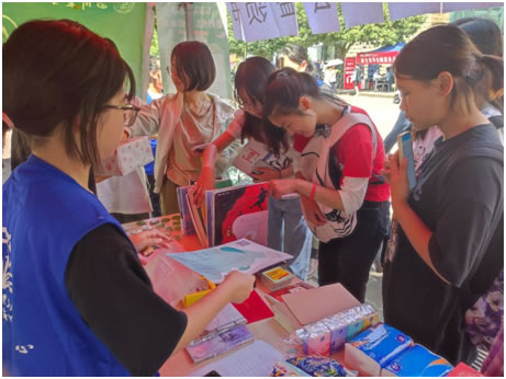 “爱心传递，书香永存”公益捐书活动落下帷幕